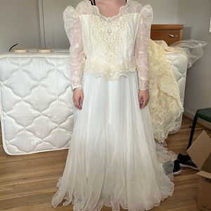 Vintage wedding dress